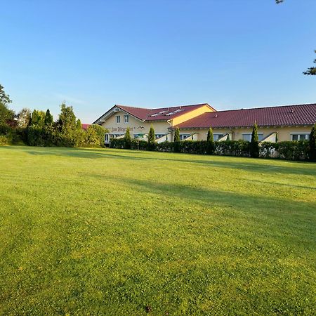 Hotel Zum Fliegerwirt Mengen Eksteriør bilde