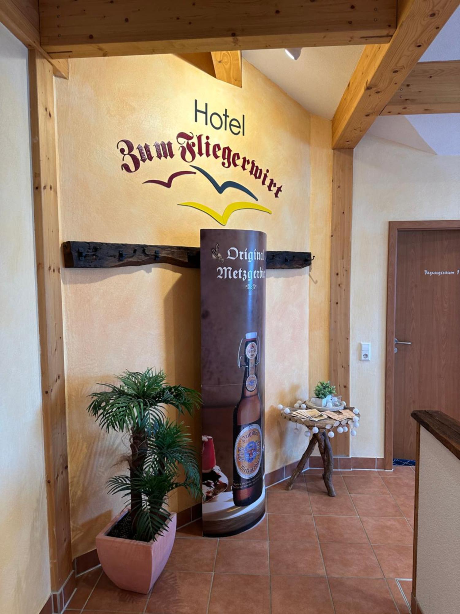 Hotel Zum Fliegerwirt Mengen Eksteriør bilde