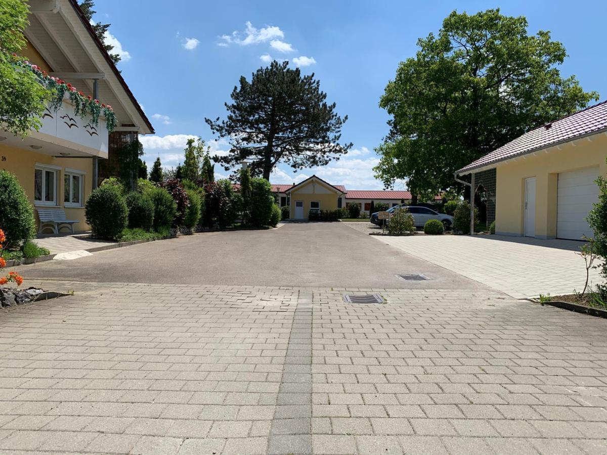 Hotel Zum Fliegerwirt Mengen Eksteriør bilde